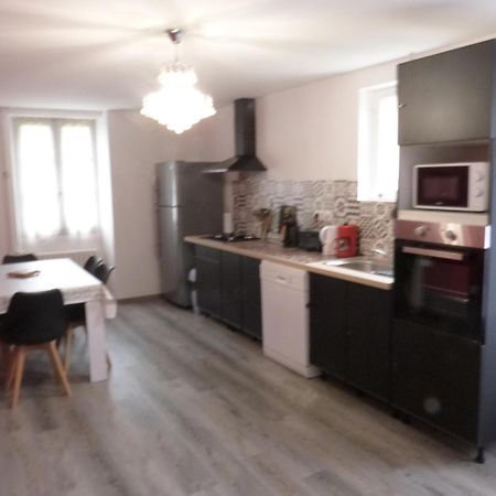 Logement Spacieux Rez-De-Chaussee, Jardin, Stationnement Devant, A 5 Minutes A Pied Du Centre De Sarlat Villa Exteriör bild