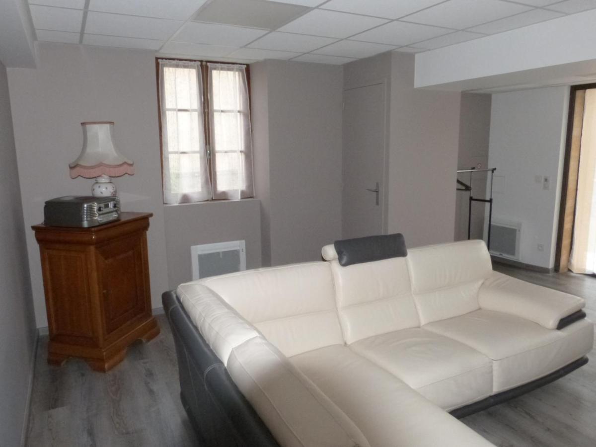 Logement Spacieux Rez-De-Chaussee, Jardin, Stationnement Devant, A 5 Minutes A Pied Du Centre De Sarlat Villa Exteriör bild
