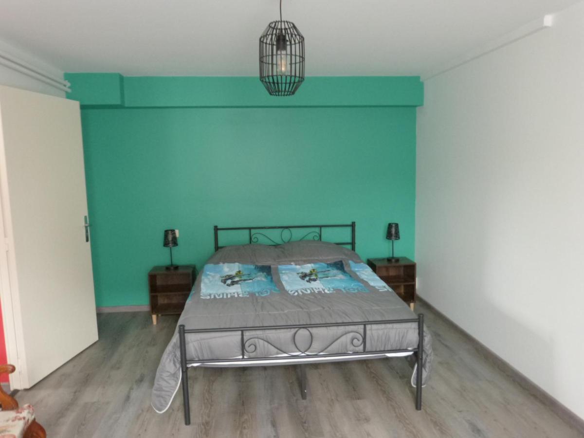 Logement Spacieux Rez-De-Chaussee, Jardin, Stationnement Devant, A 5 Minutes A Pied Du Centre De Sarlat Villa Exteriör bild